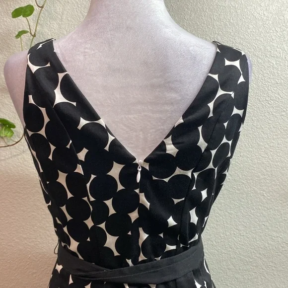 NINE WEST Womens Dress Sz 4Navy and White Polka DOts Career V Neck Fit & Flare - Picture 6 of 11